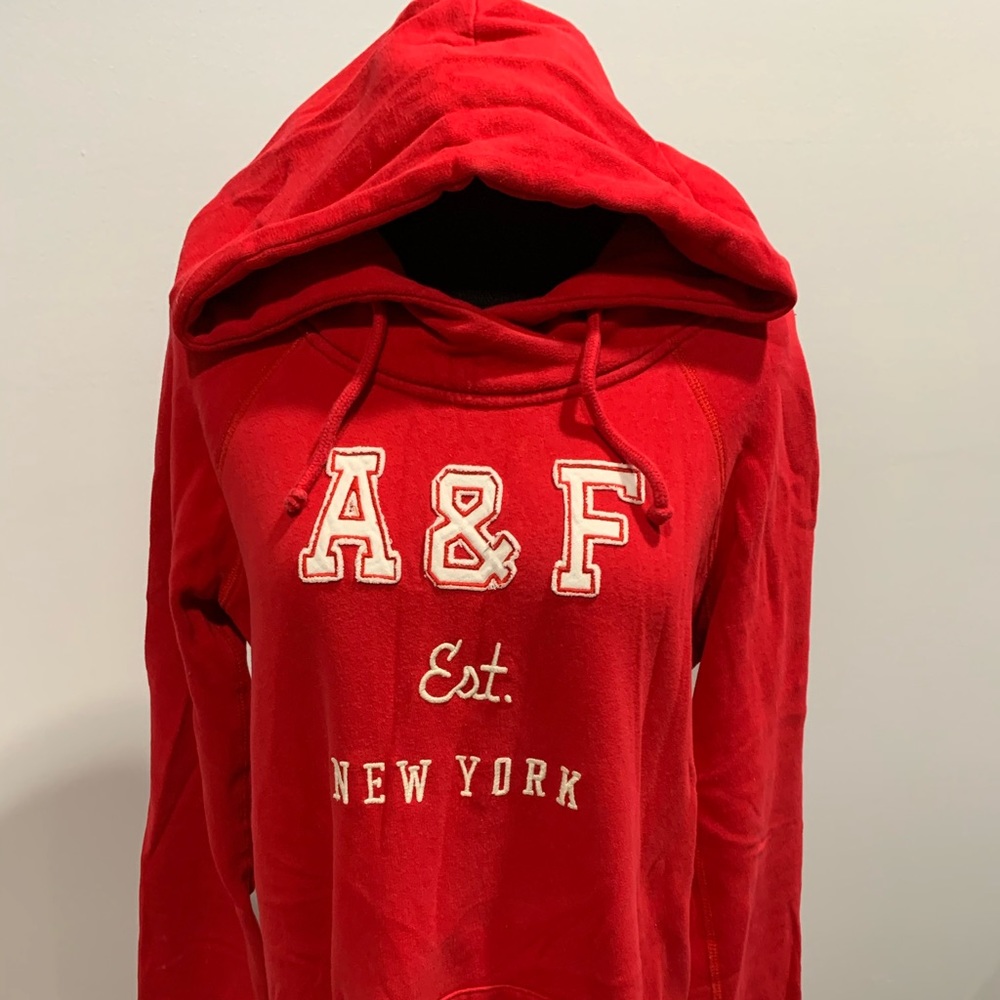 //3 for $15// AF hoodie